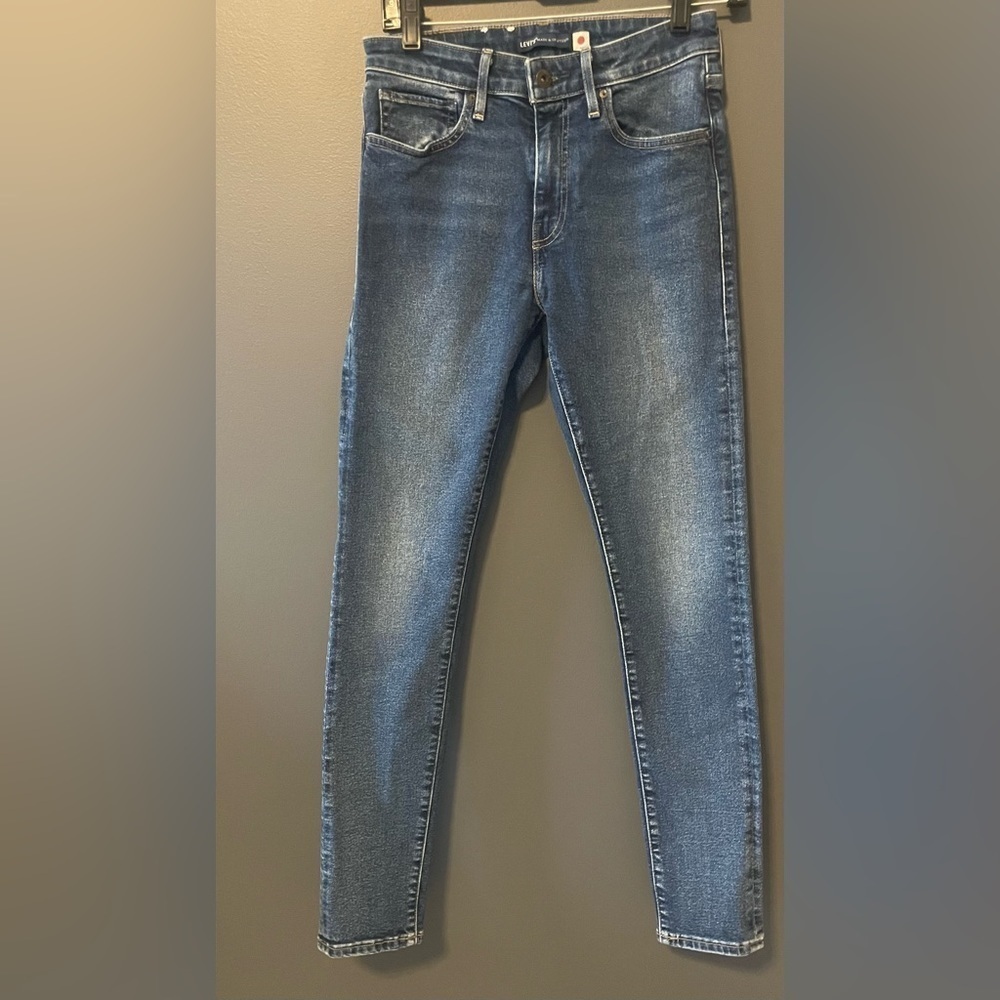 Levi’s High Rise Skinny Denim Jeans. Black Label. Limited Edition. Size 27.
